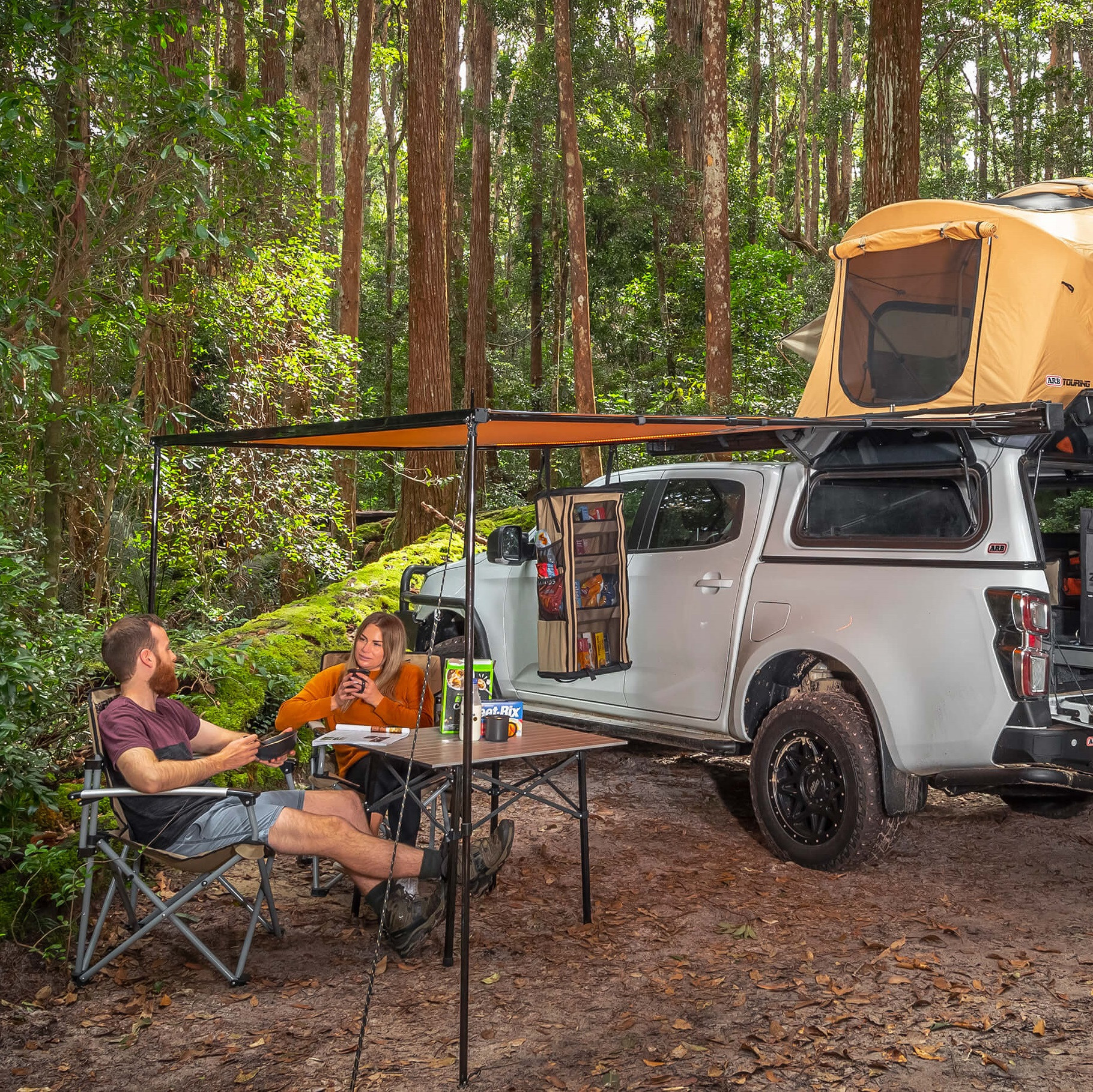 AWNING ALUMINIUM BLACK 2M WITH LIGHT ARB