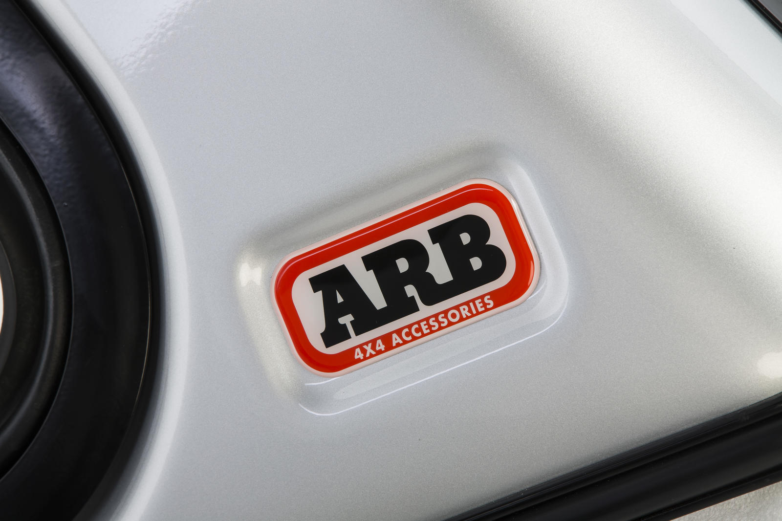 CLASSIC CANOPY SMTH 2SW HILUX SR5 DC INVINCIBLE 20+