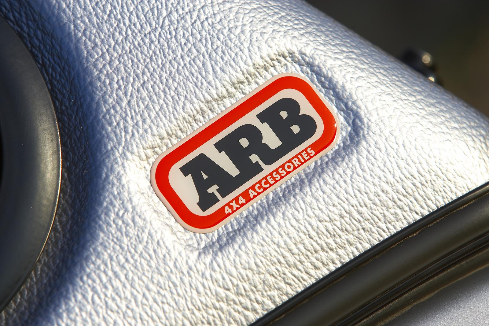 CLASSIC CANOPY TXT 2LUW HILUX SR5 DC INVINCIBLE 20+