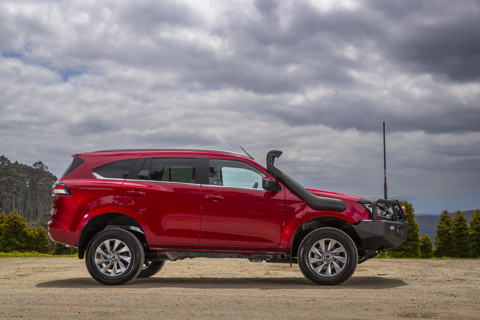 SUMMIT COMBAR SUIT MY21 MU-X AF2O 8-10 MATT BLACK