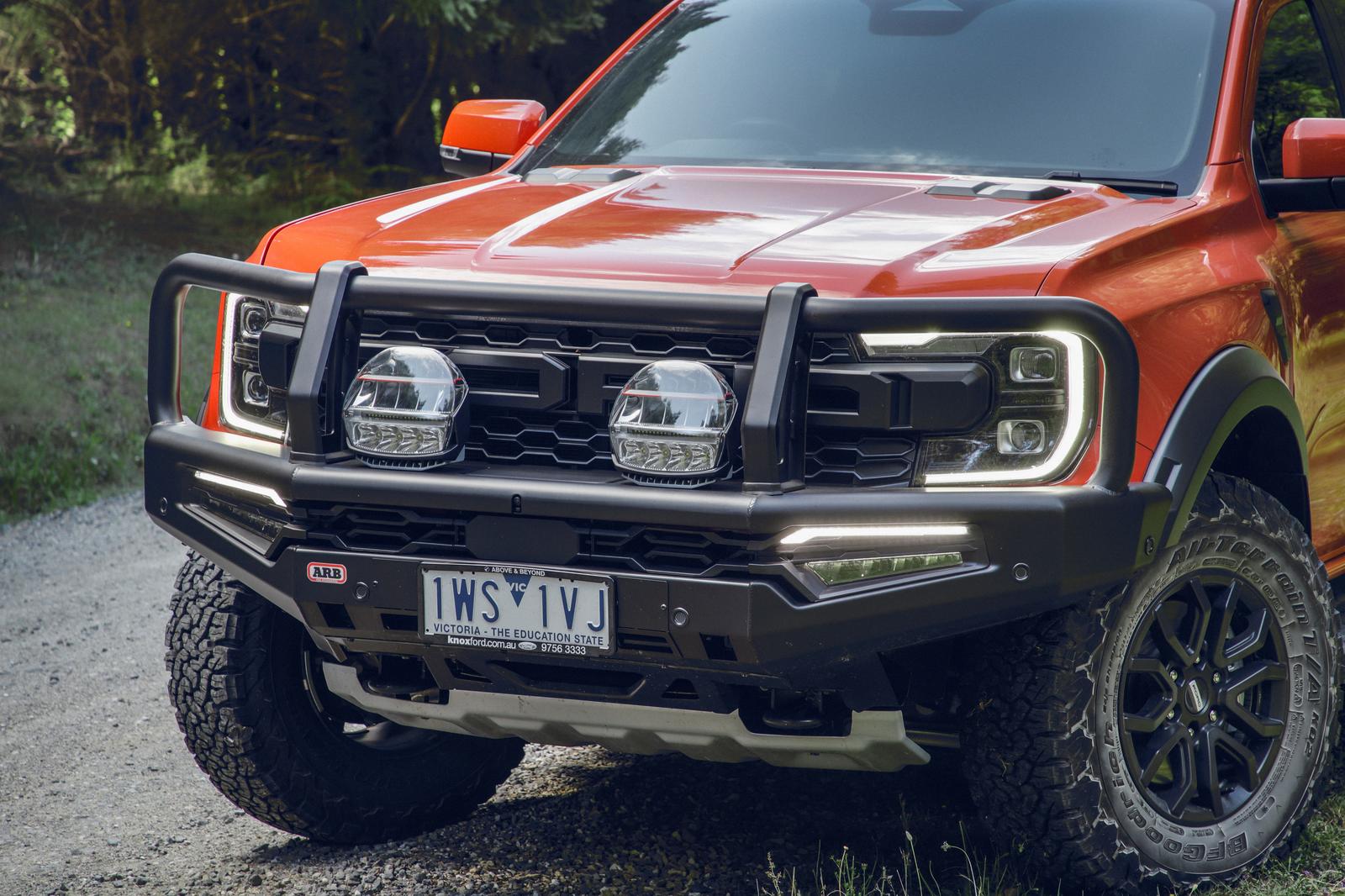 SUMMIT MKII COMBAR MATT BLK SUIT MY22 FORD RAPTOR