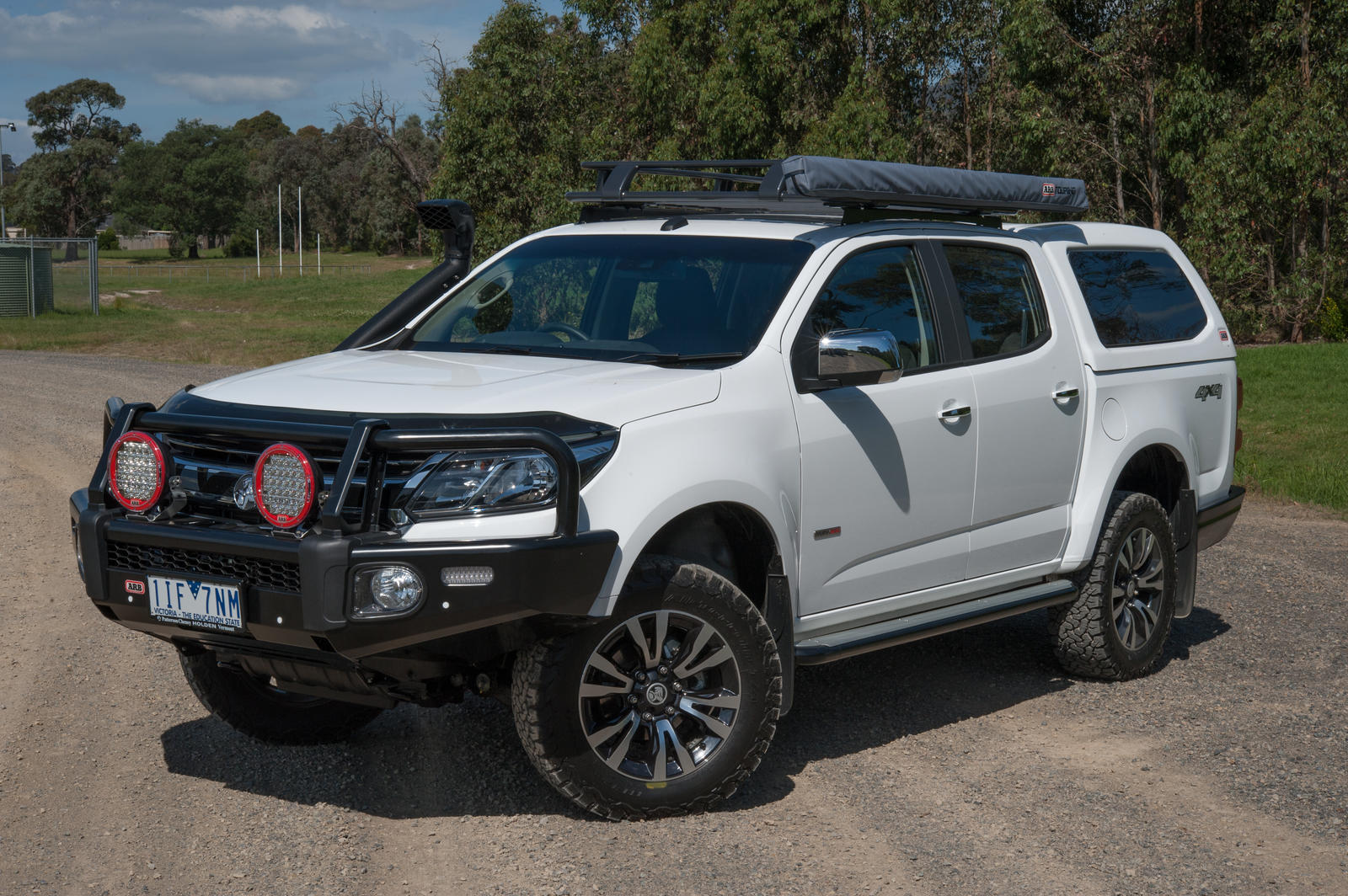 SUMMIT S-STEP 16ON SC DC 4WD COL-DMAX REQ 4448310-20-30-40