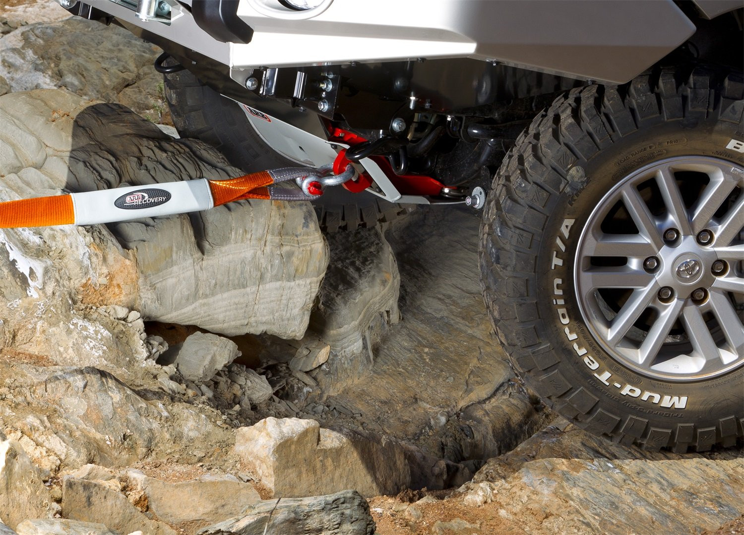 RECOVERY POINT HILUX 05ON