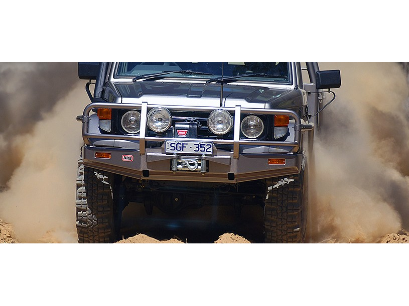 Pare chocs Winch Bar HZJ7 après 99