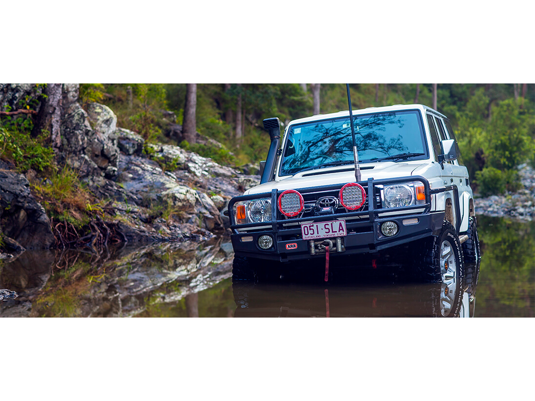 Pare chocs ARB Winch Bar Deluxe Toyota VDJ7 GRJ7 HZJ7 2007-2023