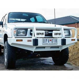 Pare chocs Winch Bar Hilux après 97 avec élargisseurs