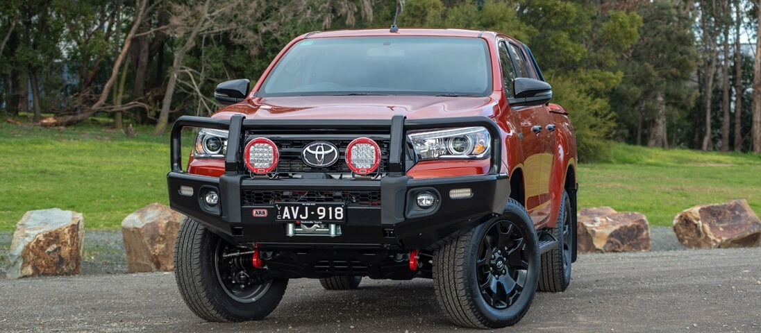 SUMMIT COMBAR 5-18ON SUITS HILUX ROGUE SR SR5