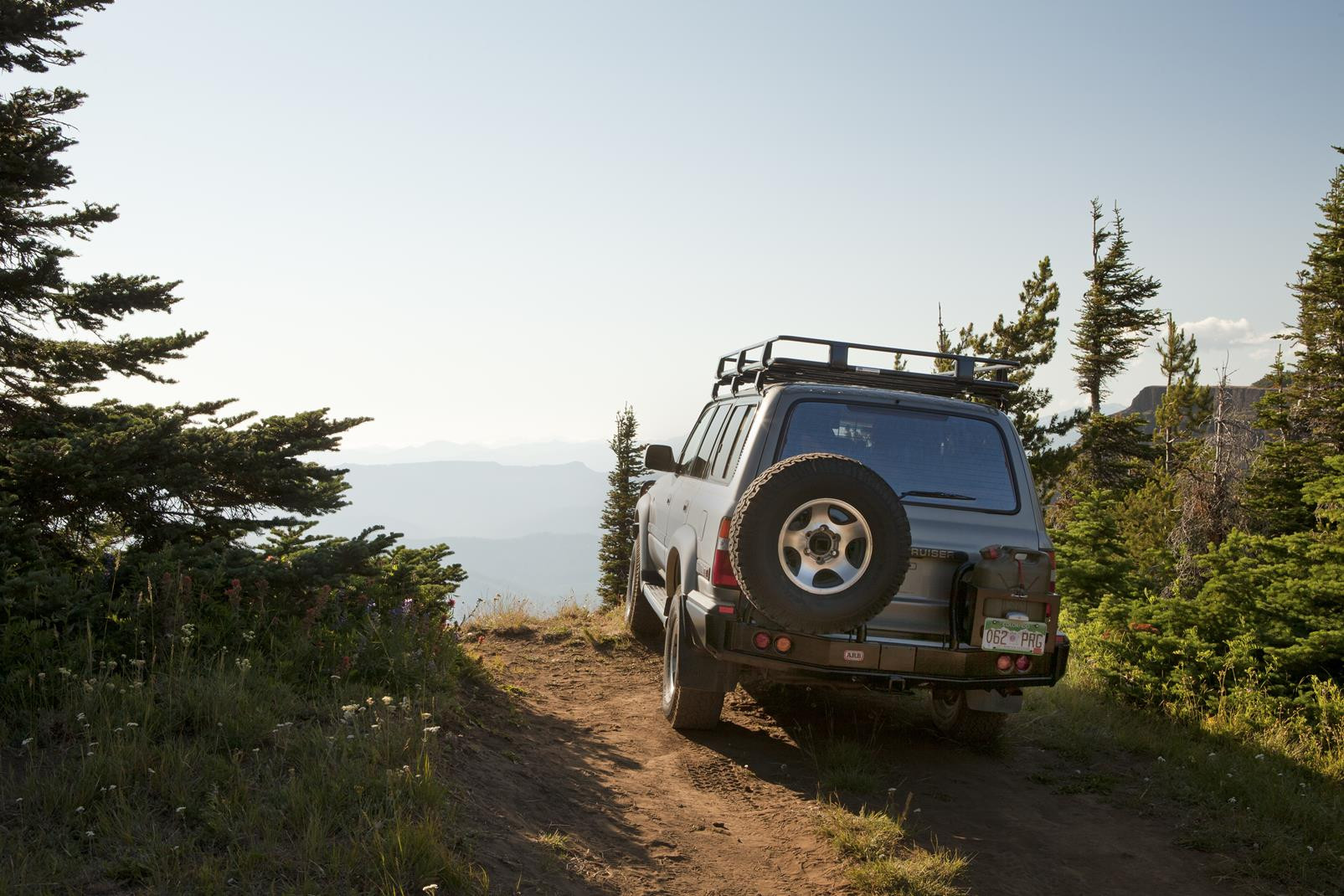 ARB REAR BAR BLK 80 WITH T-GATE – Image 2