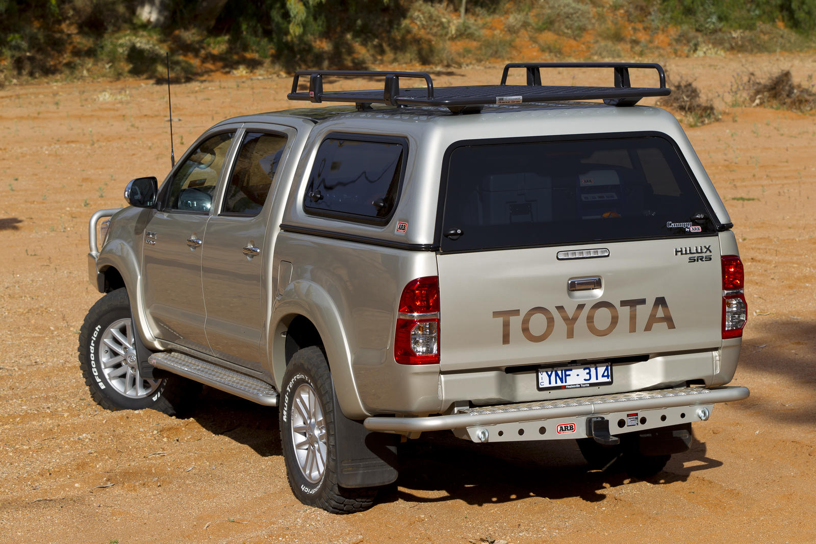 CANOPY SMOOTH DC STD HILUX A 05ON 2LUW – Image 2