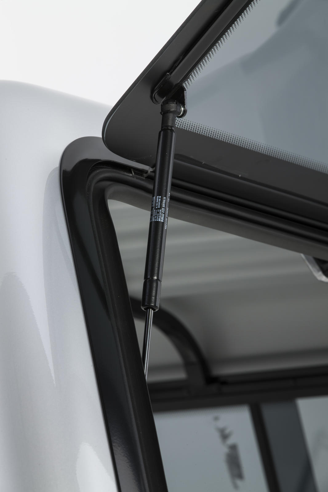 CLASSIC CANOPY SMTH LUR HILUX SR5 DC INVINCIBLE 20+ – Image 2