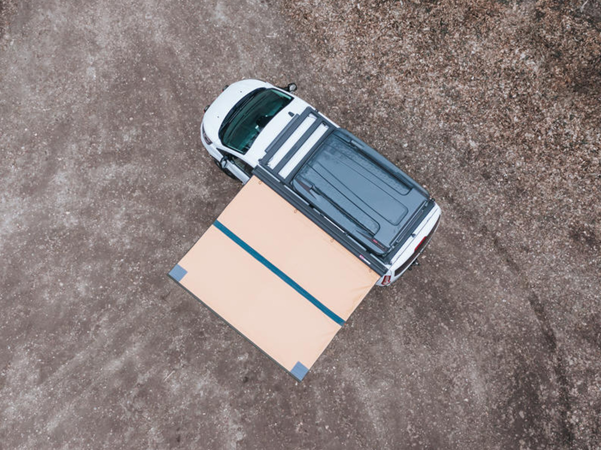 PROMO Auvent ARB 3000 X 2500 mm aluminium noir (avec LED incluse) + Chaise Base Camp OFFERTE – Image 2