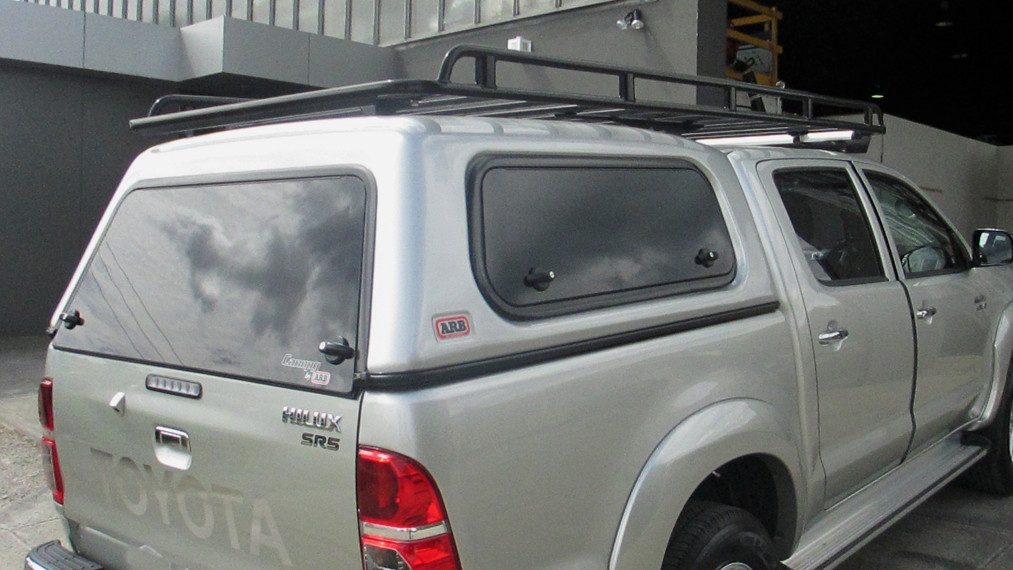 ASCENT CNPY LUL-LUR HILUX DC – Image 3