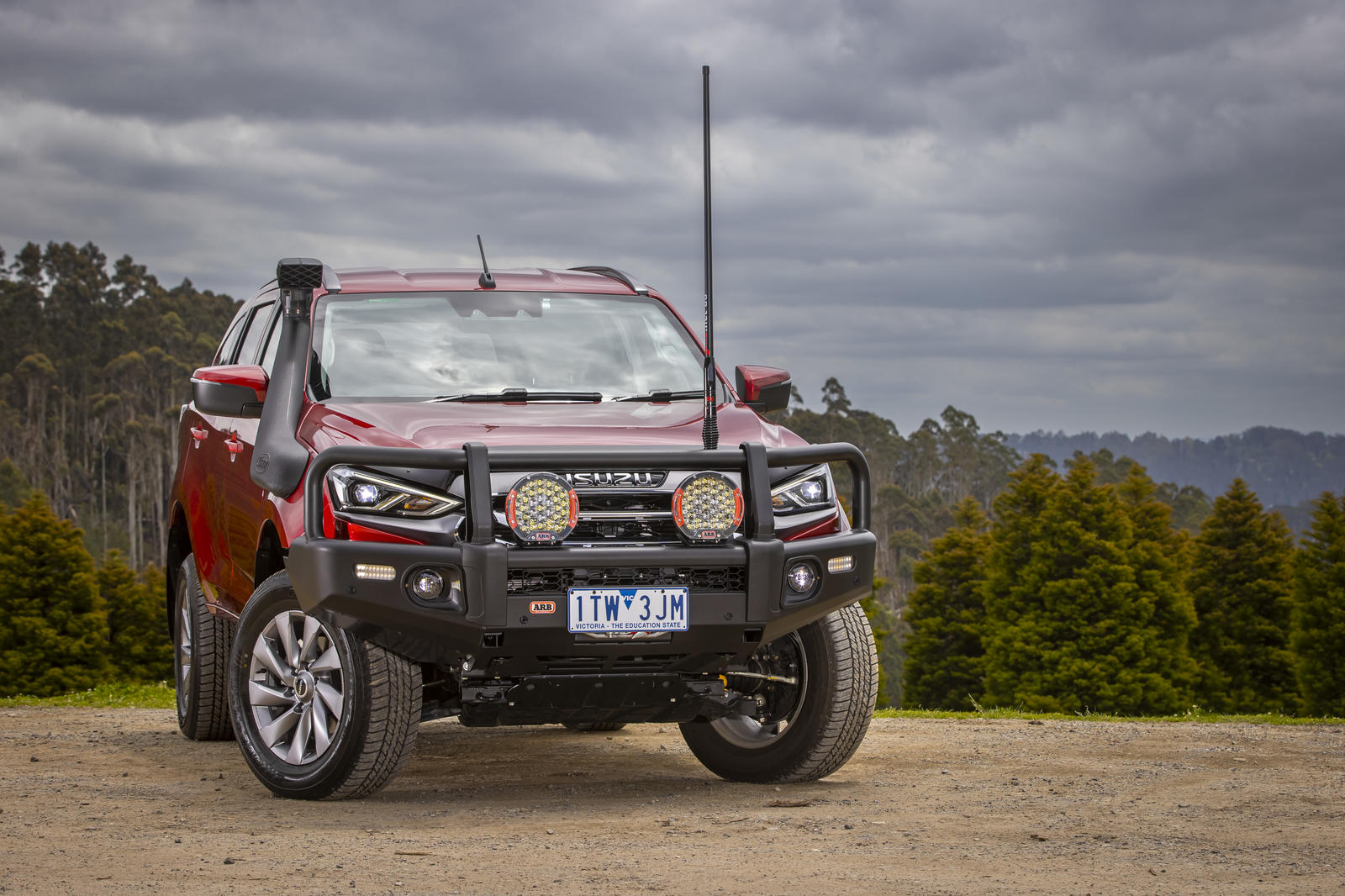 SUMMIT COMBAR SUIT MY21 MU-X AF2O 8-10 MATT BLACK – Image 3