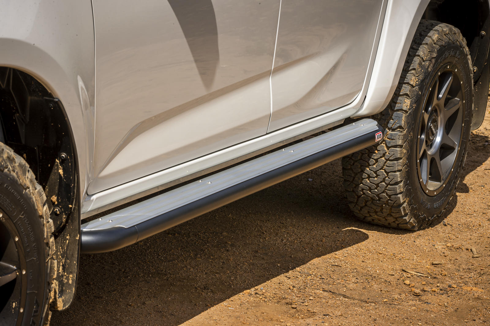 SUMMIT S-STEP SUIT DMAX-BT50 REQ 4448410-420-430 MATT BLACK – Image 3