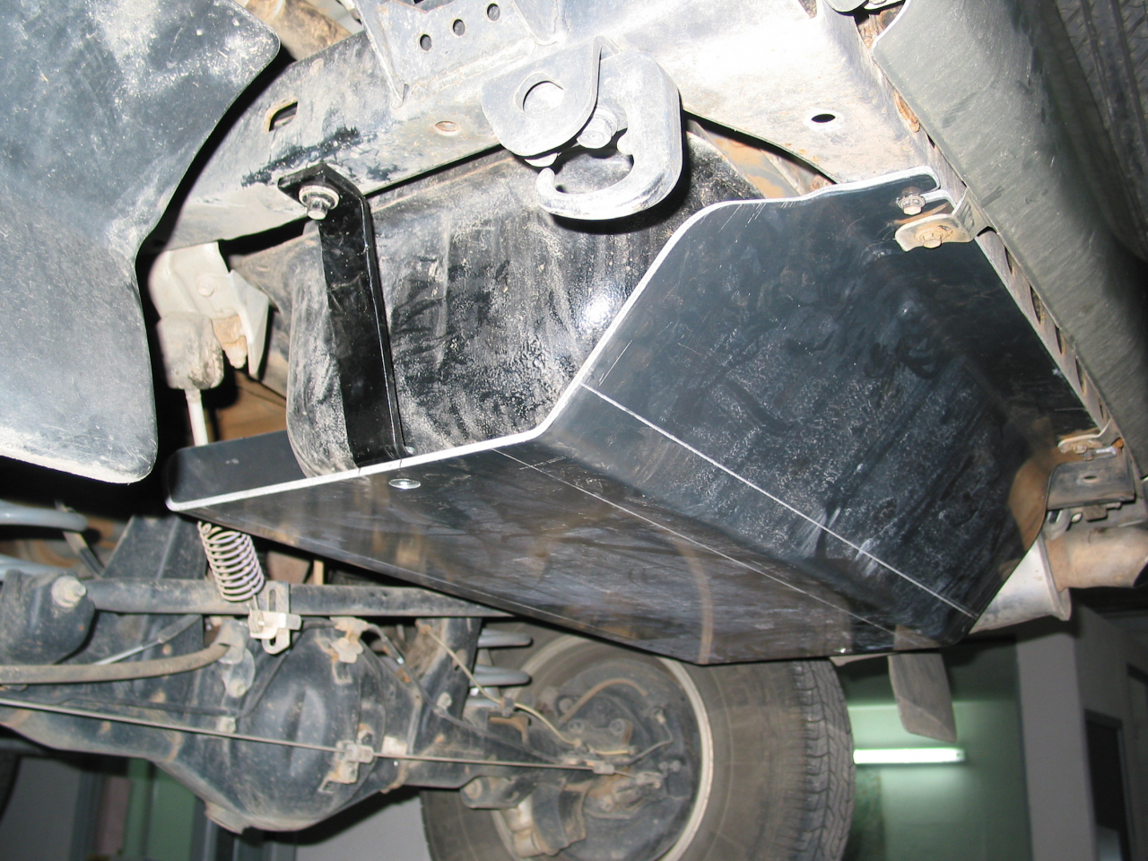 Ski de protection de réservoir en aluminium de 6mm pour Toyota KZJ90 KDJ90 N4-Offroad – Image 3