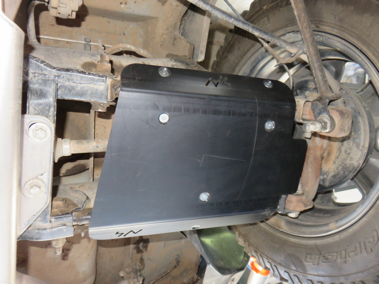 Paire de protections de triangles arrières en PEHD de 6mm pour Dacia Duster N4-Offroad – Image 4