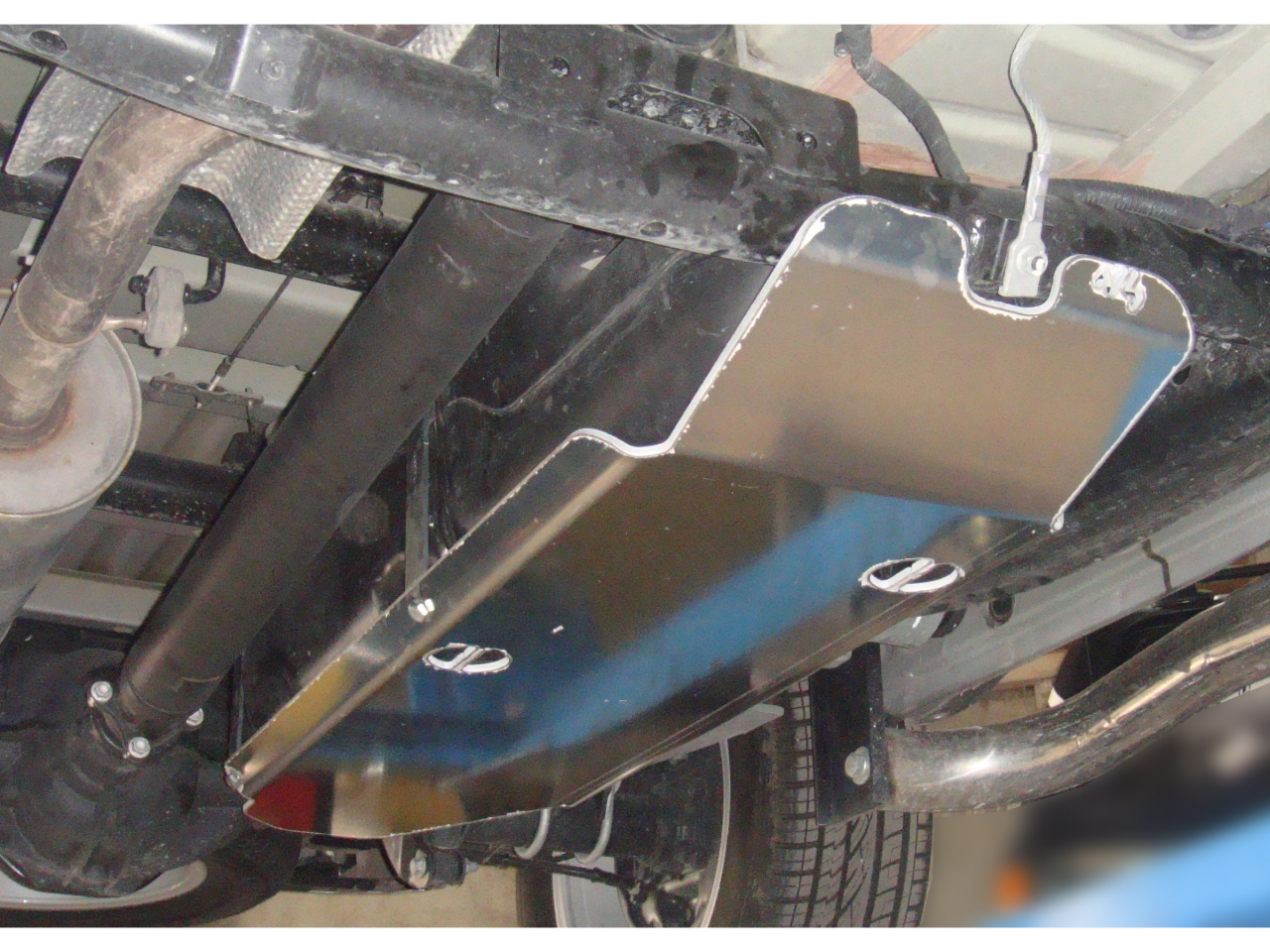 Ski de protection de réservoir en aluminium de 6mm pour Volkswagen Amarok N4-Offroad – Image 4