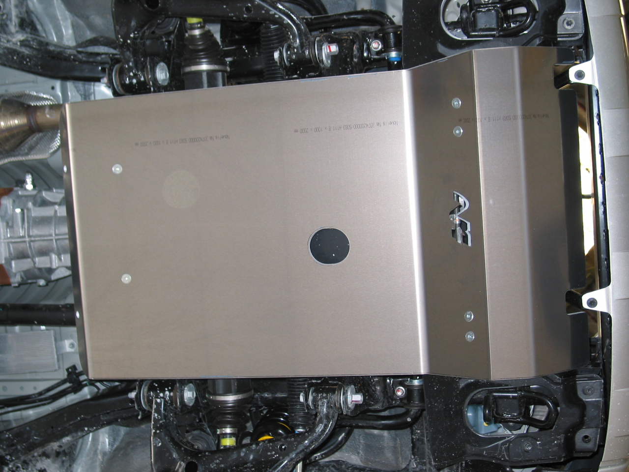 Ski de protection avant en aluminium de 8mm pour Toyota Hilux Vigo N4-Offroad – Image 4