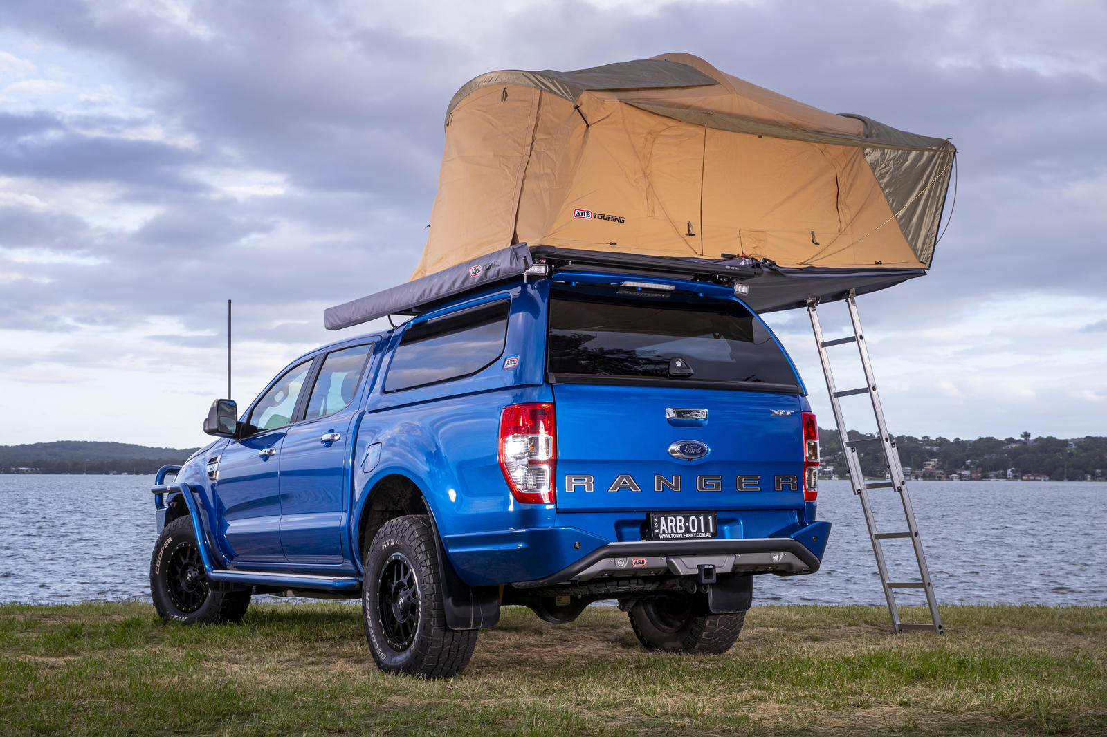 Tente de Toit ARB Flinders (2400x1400mm) + Echelle Amovible – Image 4