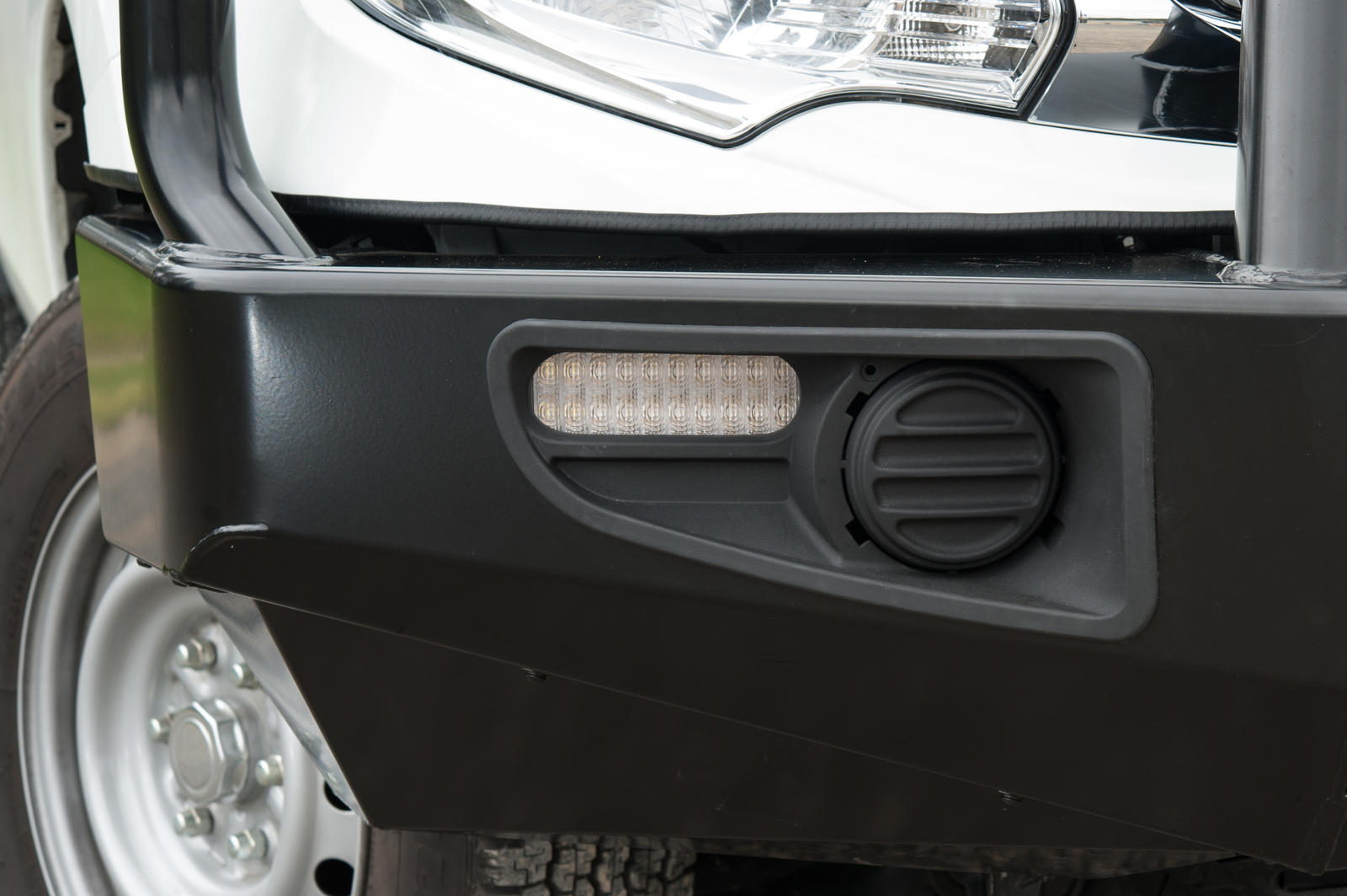 C-W-BAR TRITON MQ - 2015ON AFO 8-10 – Image 5