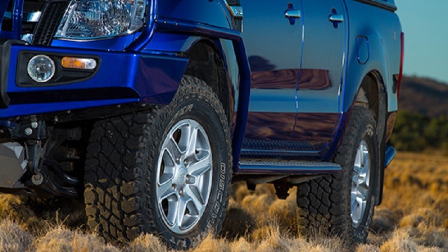 END CAP SIDE STEP RANG-BT50 11ON