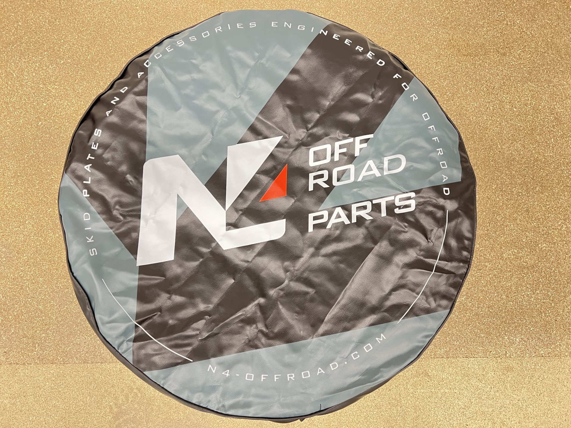 Cache couvre roue noir logo N4 Offroad Ø80 cm pour pneu en 265-70x17