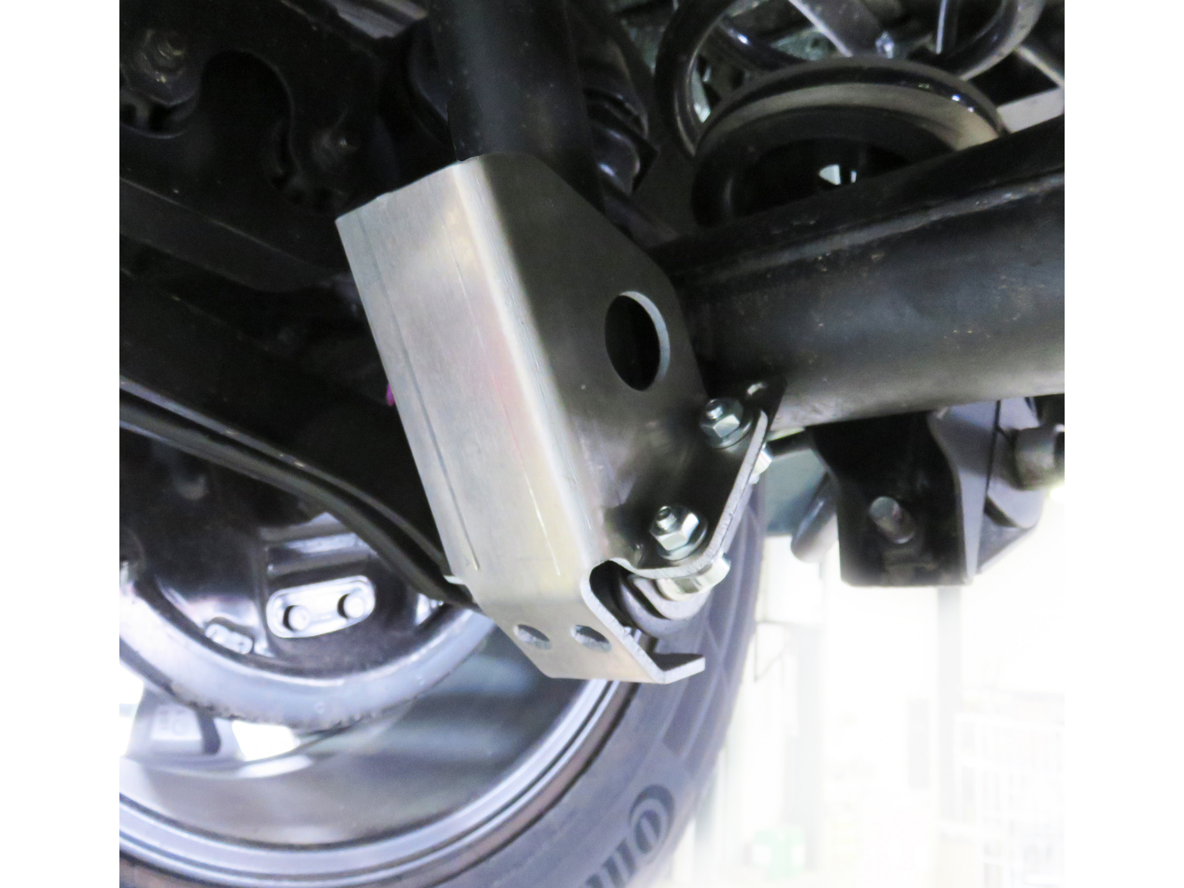 Protection d'amortisseur arrire droit pour Nissan Navara D23 avant 2019 N4-Offroad – Image 3