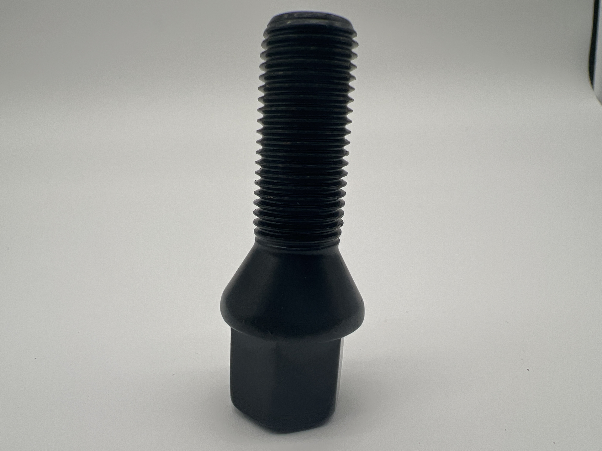 Goujon de roue noir 14x150 - Hex 17mm - Cône 60° - L33mm N4-Offroad