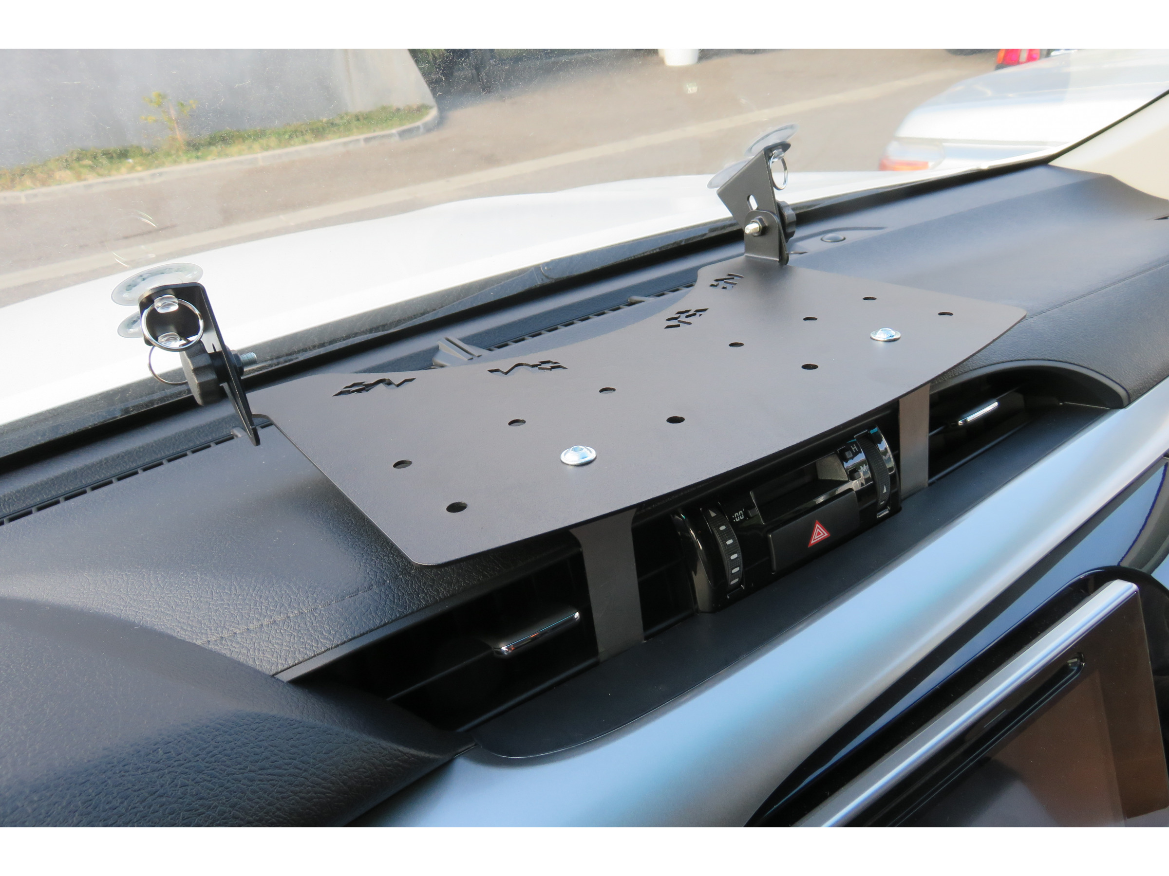 Platine supports d'instruments de navigation Toyota Hilux Revo N4-Offroad – Image 4