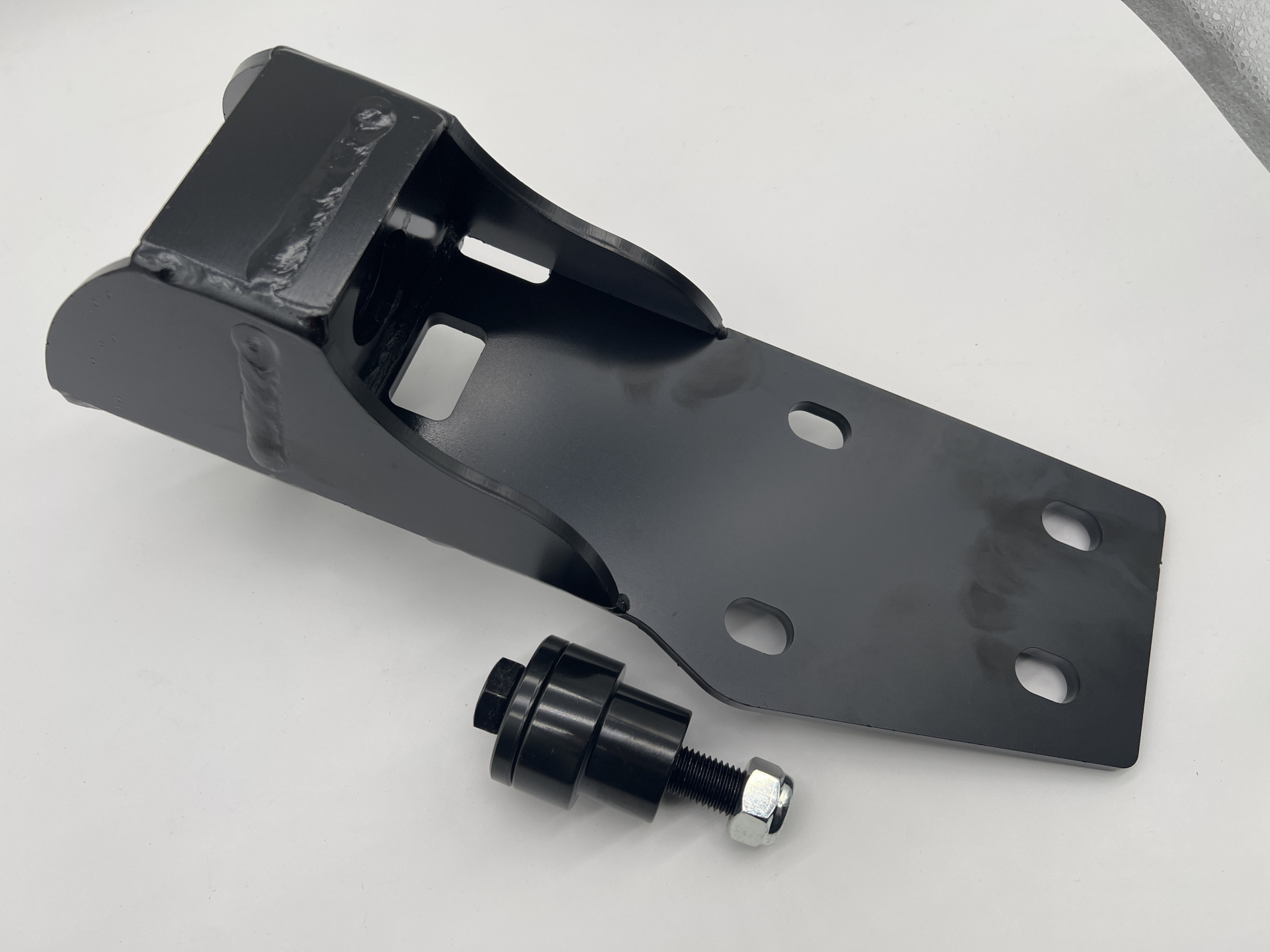 Dropbox pour tirant de pont avant gauche Nissan Patrol Y60 Y61 N4-Offroad – Image 2