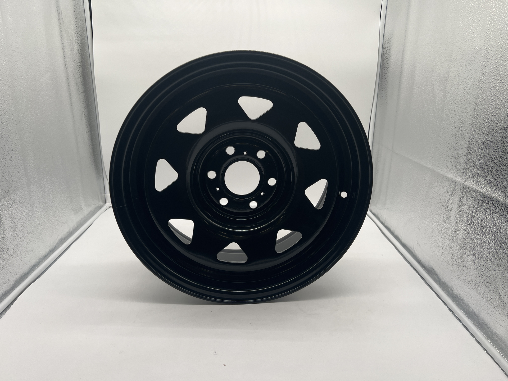 Jante acier Triangular noire 7x16 6x114.3 ET18 CB66.1 Nissan Navara D40 D23 – Image 2