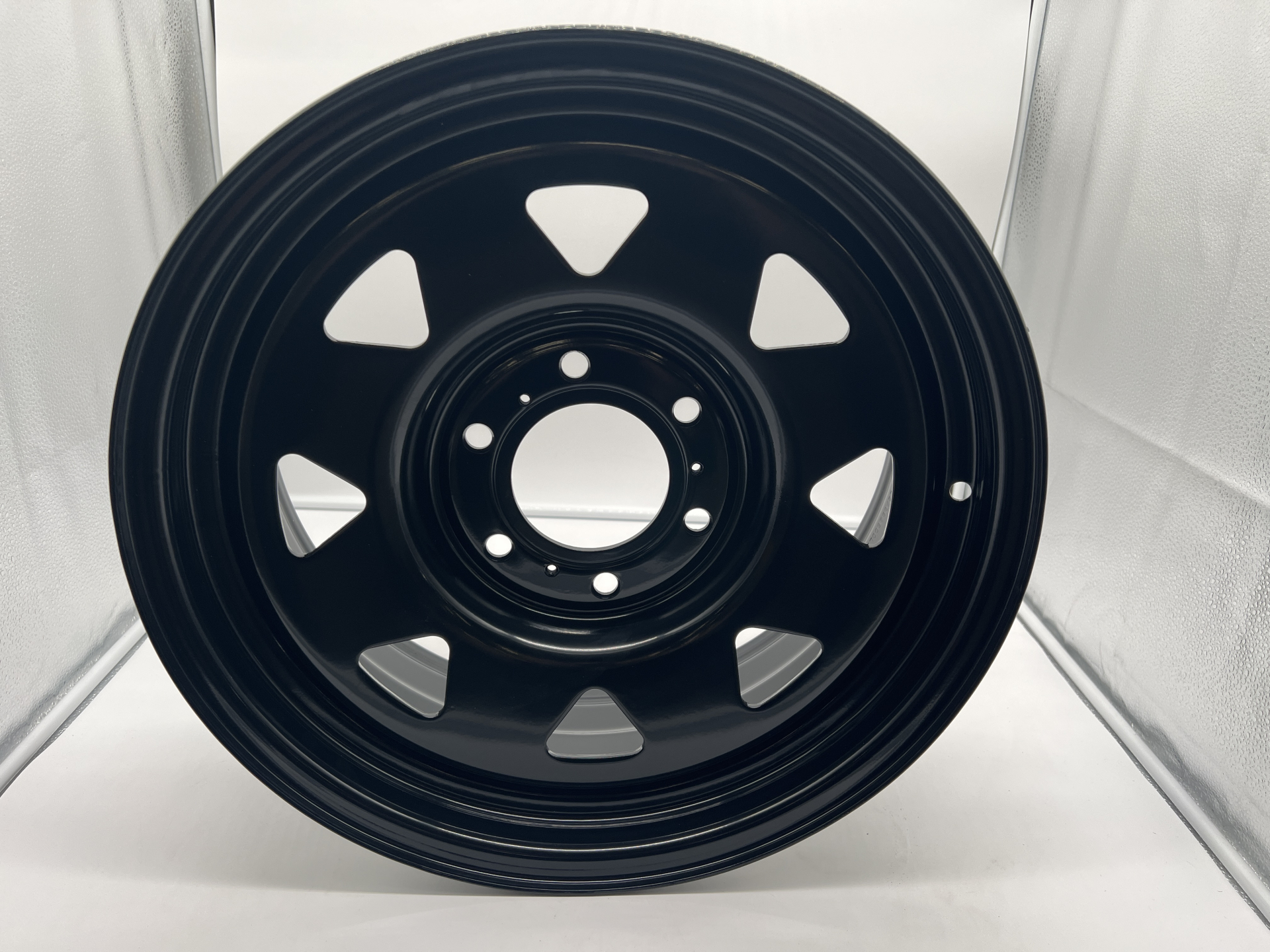 Jante acier Triangular noire 7X17 6x139.7 ET20 CB93.1 Ford Ranger – Image 2