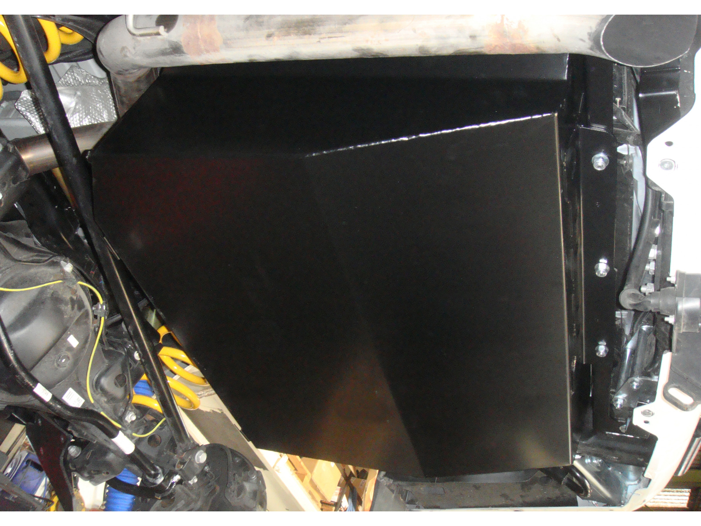 Réservoir supplémentaire de 195L pour Toyota VDJ200 N4-Offroad – Image 3