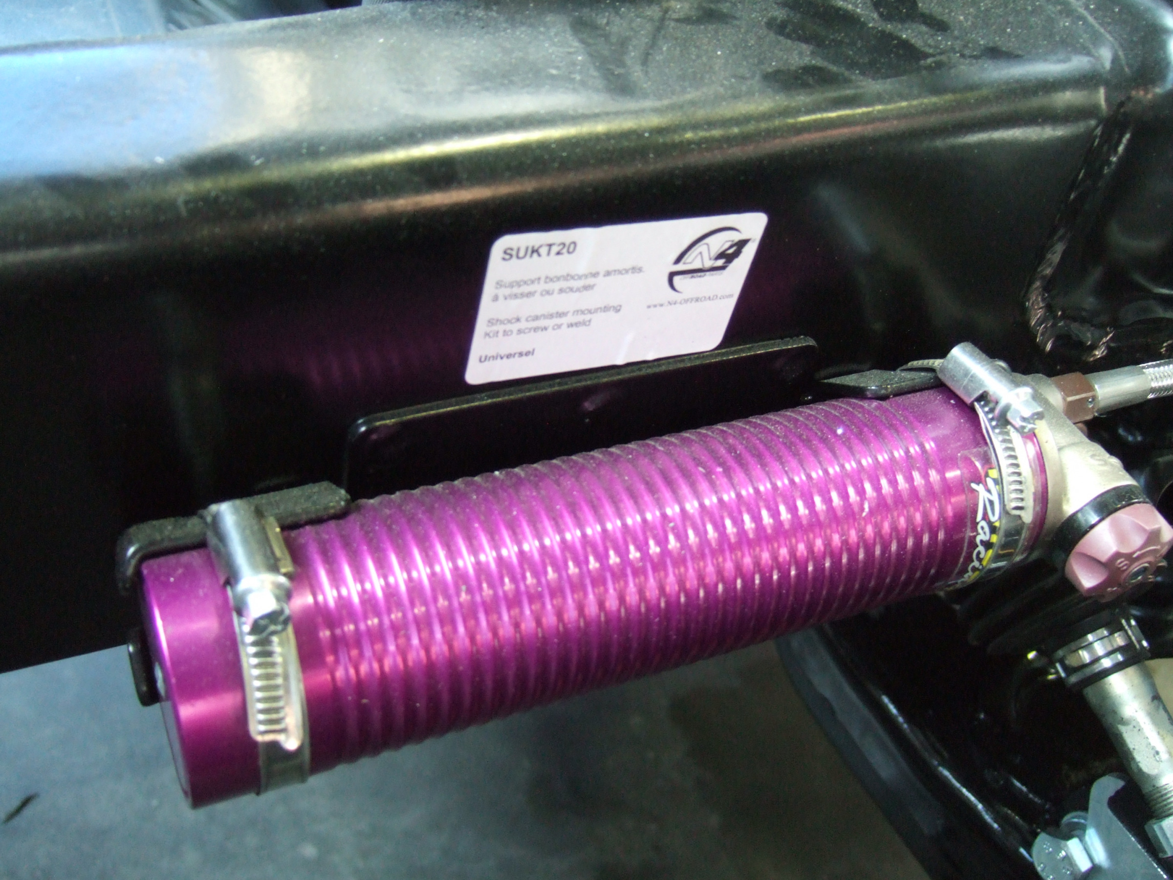 Supports universels pour bonbonnes d'amortisseurs N4-Offroad