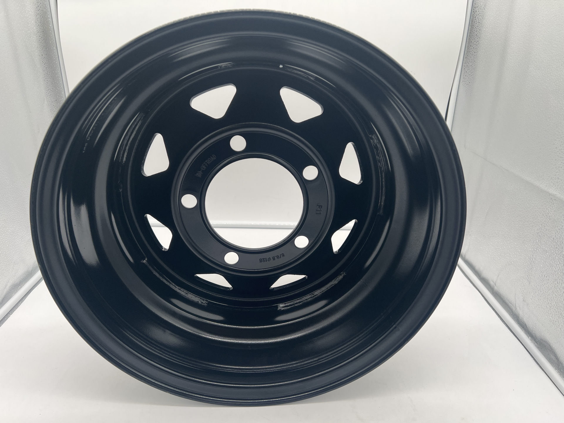 Jante acier Triangular noire 7x16 5x165.1 ET11 CB125 Land Rover – Image 4