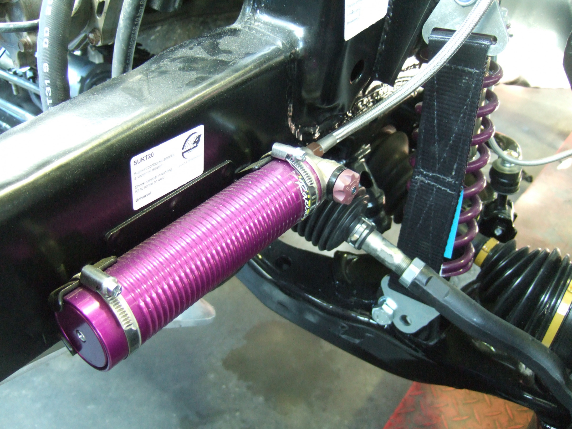 Supports universels pour bonbonnes d'amortisseurs N4-Offroad – Image 2