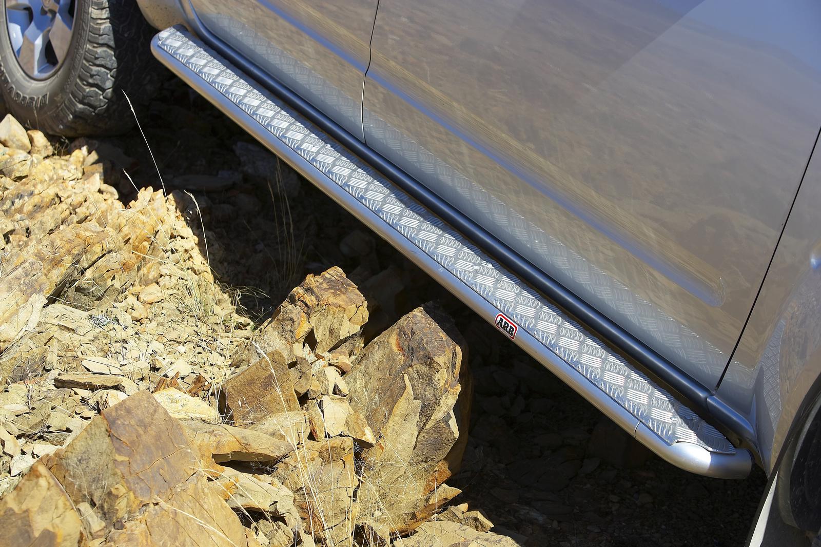 Protections ARB latérales Nissan D40 – Image 3