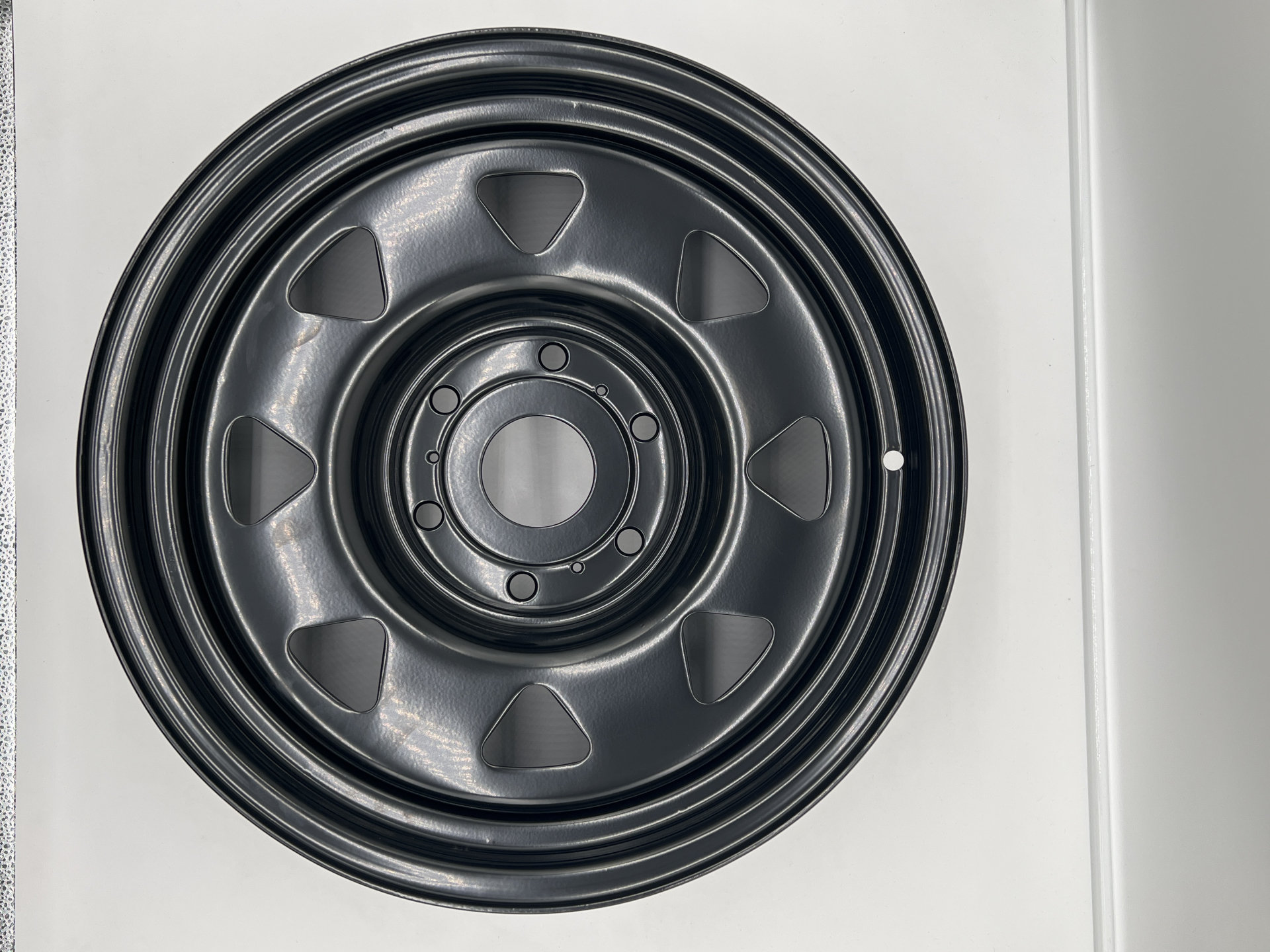 Jante acier Triangular noire 7X17 6x139.7 ET20 CB67.1 pour Mitsubishi Pajero L200 N4-Offroad – Image 10