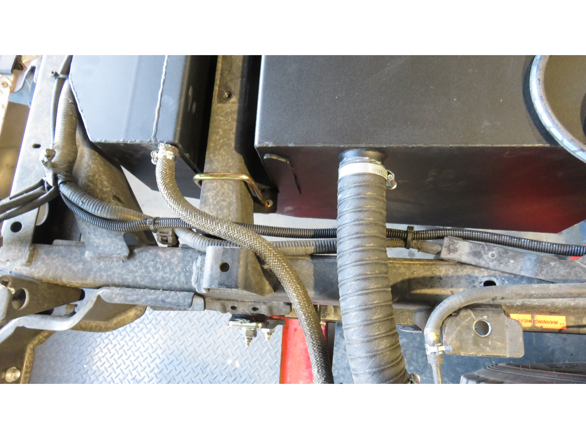 Réservoir supplémentaire auxiliaire inox 160L Toyota HZJ78 et HZJ79 simple cabine N4-Offroad – Image 7