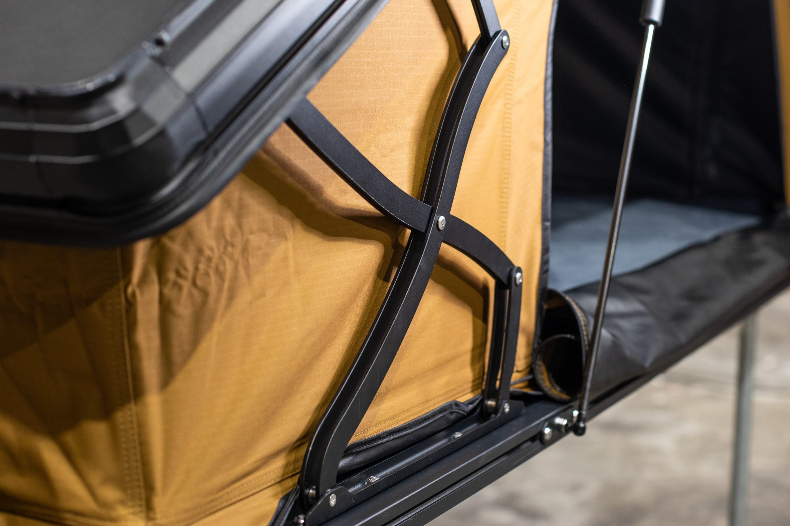 TENTE DE TOIT ALUMINIUM SNUG JURA – Image 9