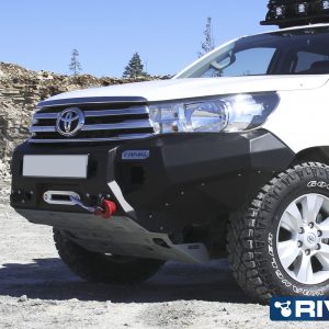 BUMPER FRONT RIVAL TOYOTA HILUX REVO  (USAGE COMPETITION)  (bO40)