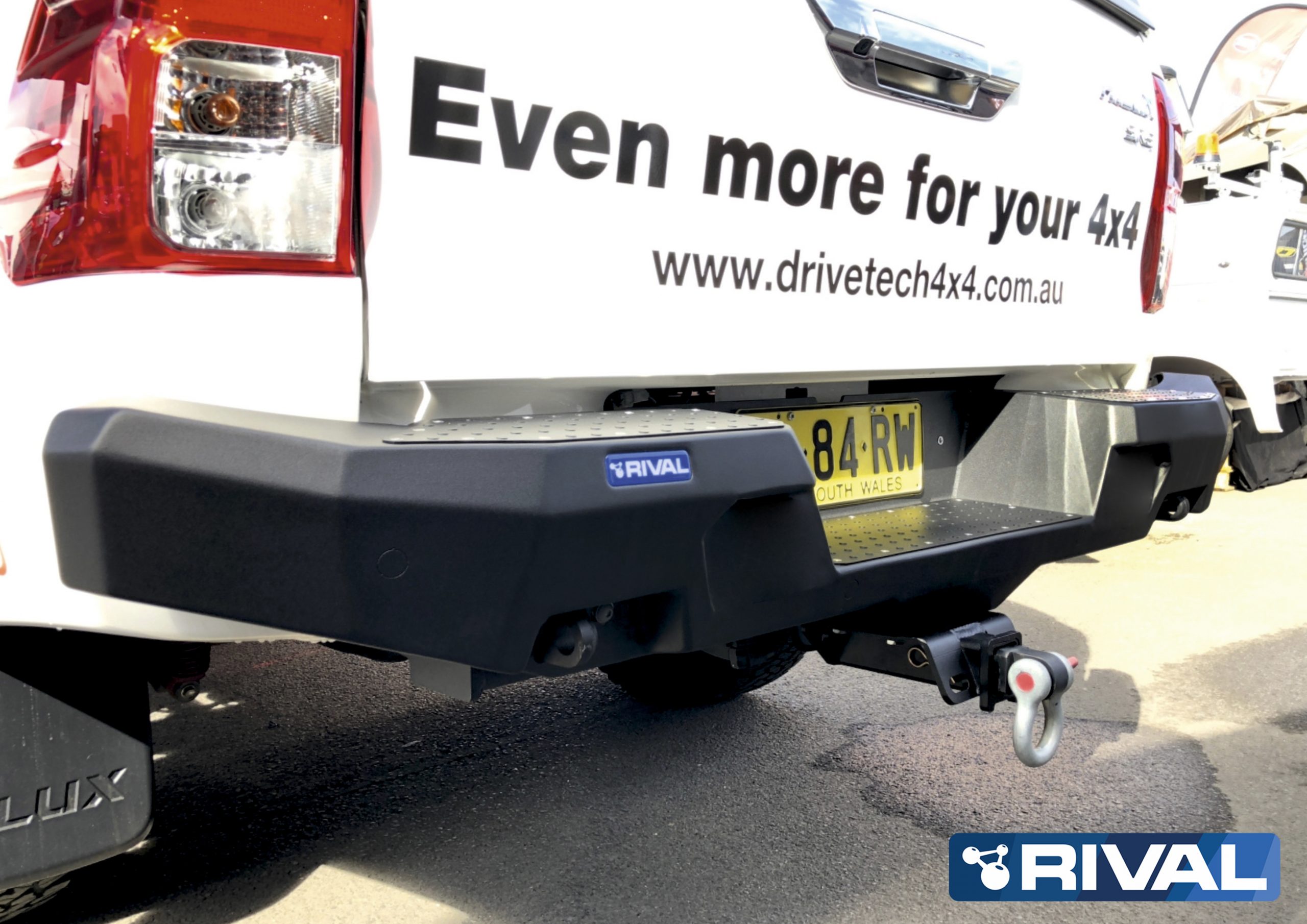 BUMPER REAR RIVAL TOYOTA HILUX VIGO / REVO 2011+ (USAGE COMPETITION)