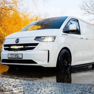 KIT MONTAGE LINEAR 18 CALANDRE VW T7 2025+