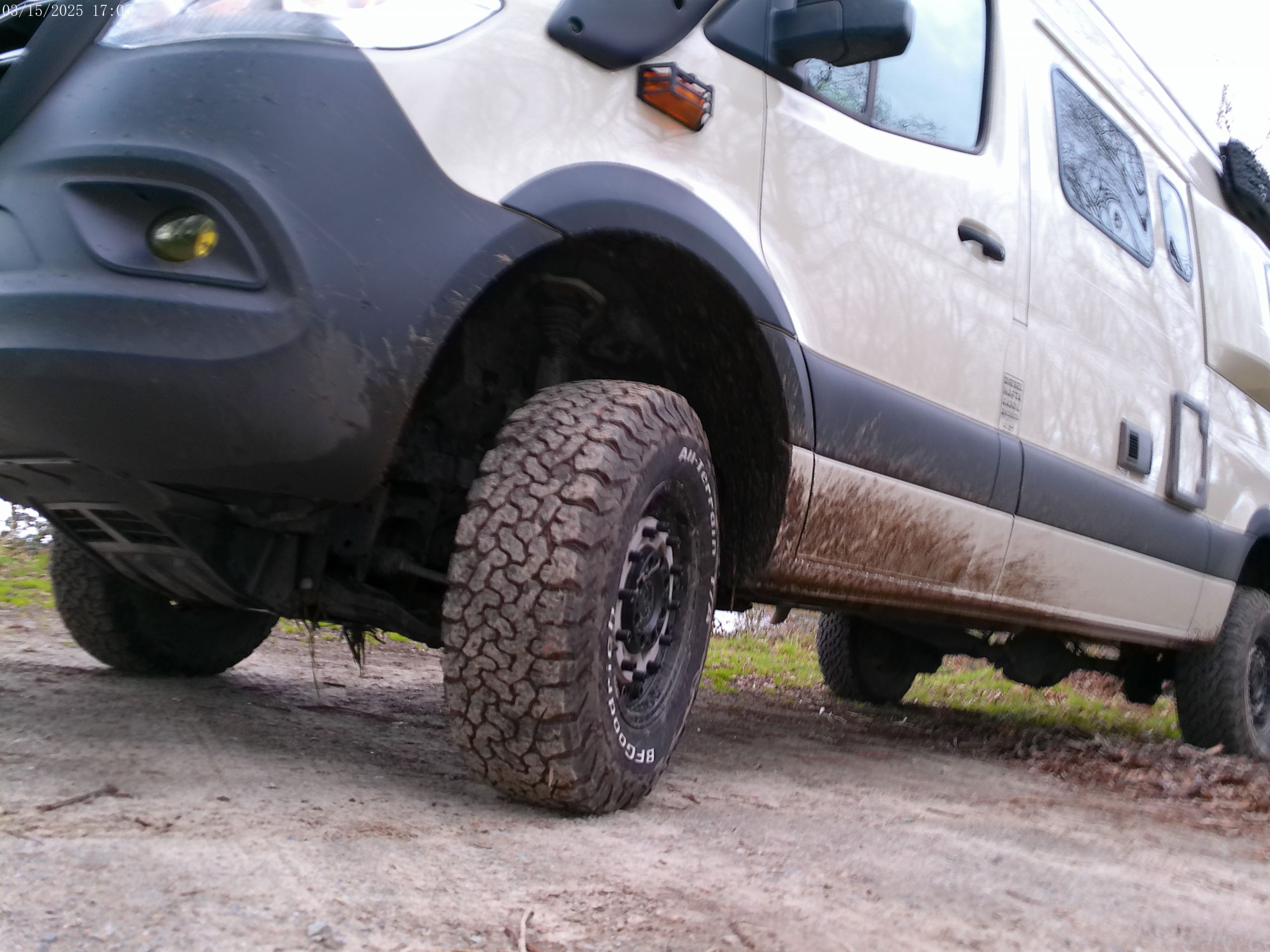 BF GOODRICH KO2-245/75 R16 – Image 3