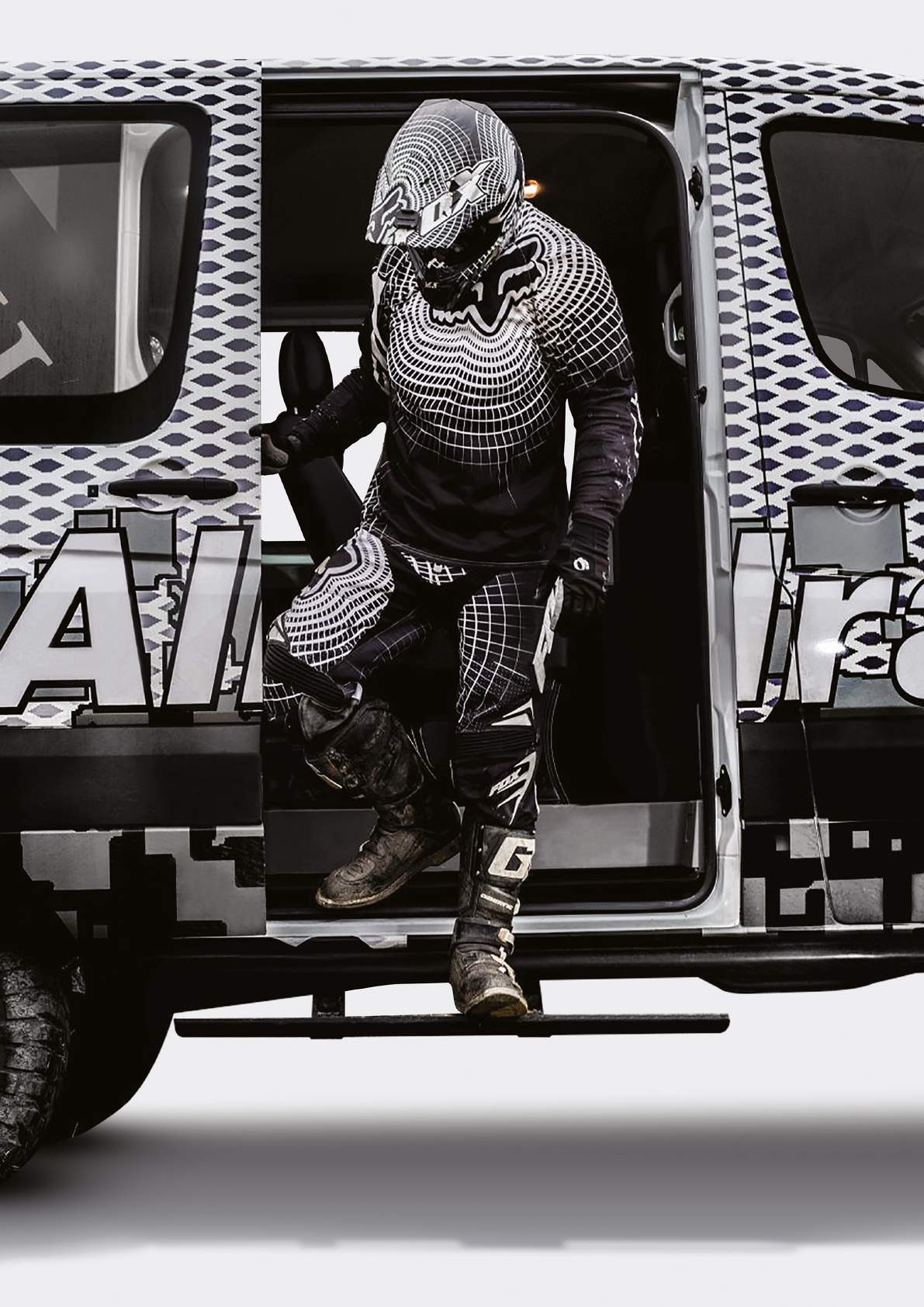 Marchepied latéral électrique pour Crafter II et TGE Propulsion et 4x4