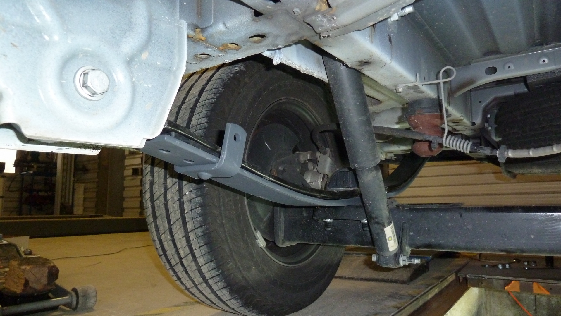 KIT LAMES DE RENFORT ARRIERE FORD TRANSIT 2014+ (Mono lame)